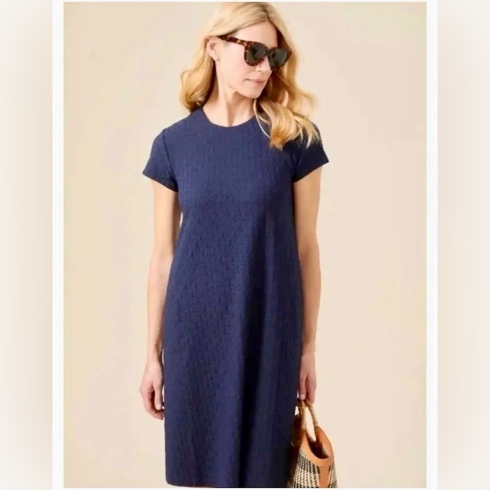 J. McLaughlin Navy Short-Sleeve Swing Dress “mini wave bubble” design NWT